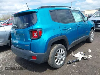 2022 Jeep Renegade Latitude with VIN ZACNJDB1XNPN66679, listed as a IAAI auction lot 42195768 with 31,272 mi miles and . Bid and sale history available at DreamBid. Image 4.