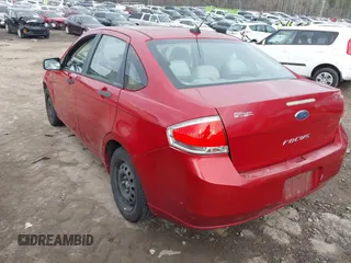 2011 Ford Focus S with VIN 1FAHP3EN5BW193286, listed as a IAAI auction lot 41462335 with 263,846 mi miles. Bid and sale history available at carsss.com. Image 3.