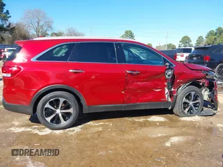 2017 Kia Sorento EX with VIN 5XYPHDA52HG322833, listed as a IAAI auction lot 41611029 with 166,590 mi miles and . Bid and sale history available at DreamBid. Image 6.