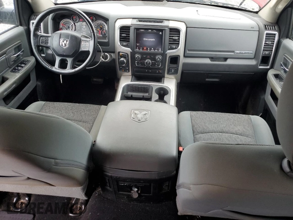 2019 Ram 1500 Big Horn z VIN 1C6RR7LT7KS632424, wystawiony jako Copart lot #58861105 z przebiegiem 82 390 mil mil oraz Czysty tytuł • Clean title. Historia ofert i sprzedaży dostępna na DreamBid. Obrazek 8.