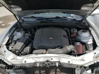 2012 Chevrolet Camaro 2LS z VIN 2G1FA1E35C9142332, wystawiony jako Copart lot #55449195 z przebiegiem 142 323 mil mil oraz Szkoda całkowita • Salvage title. Historia ofert i sprzedaży dostępna na DreamBid. Obrazek 11.