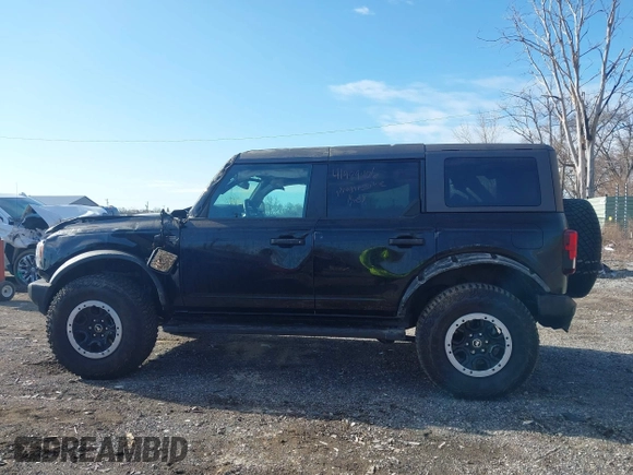 2024 Ford Bronco Big Bend z VIN 1FMDE7BH9RLB43700, wystawiony jako IAAI lot #41989406 z przebiegiem 10 101 mil mil oraz . Historia ofert i sprzedaży dostępna na DreamBid. Obrazek 15.
