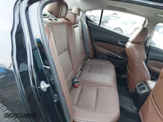 2018 Acura TLX w/Technology Pkg with VIN 19UUB2F52JA007703, listed as a IAAI auction lot 41427535 with 98,775 mi miles. Bid and sale history available at carsss.com. Image 8.
