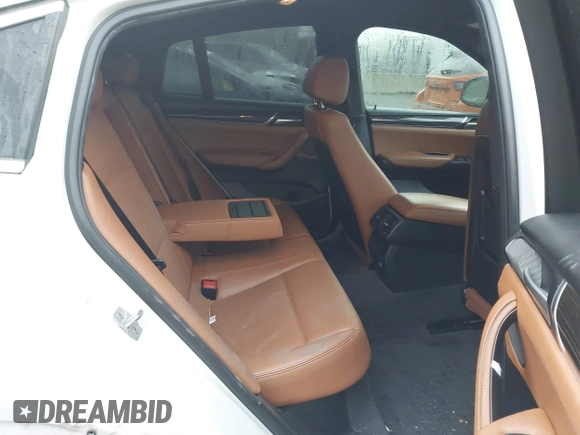 2018 BMW X4 xDrive28i z VIN 5UXXW3C57J0T82081, wystawiony jako IAAI lot #41991254 z przebiegiem 100 654 mil mil oraz . Historia ofert i sprzedaży dostępna na DreamBid. Obrazek 8.