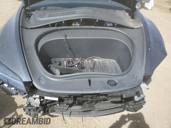 2025 Tesla Model 3 Long Range with VIN 5YJ3E1EA9SF910112, listed as a Copart auction lot 57993525 with 4,645 mi miles and Salvage title. Bid and sale history available at DreamBid. Image 11.