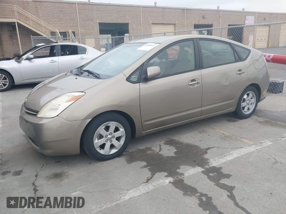 2005 Toyota Prius with VIN JTDKB20U350126328, listed as a IAAI auction lot 42098924 with 237,916 mi miles. Bid and sale history available at carsss.com. Image 2.