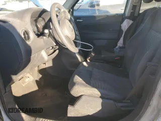 2017 Jeep Patriot 75th Anniversary with VIN 1C4NJRBB0HD122108, listed as a Copart auction lot 83192684 with 171,270 mi miles and Salvage Title. Bid and sale history available at carsss.com. Image 7.