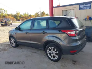 2018 Ford Escape S с VIN 1FMCU0F77JUB55429, выставлен на аукционе IAAI как лот 40508774 с пробегом 126 008 миль миль и . История ставок и продаж доступна на DreamBid. Изображение 14.