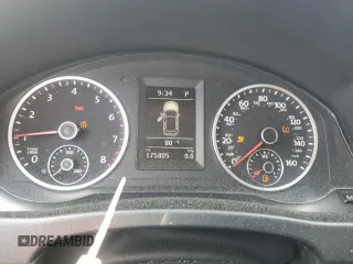 2017 Volkswagen Tiguan S z VIN WVGBV7AX5HK040715, wystawiony jako Copart lot #59883765 z przebiegiem 175 805 mil mil oraz Szkoda całkowita • Salvage title. Historia ofert i sprzedaży dostępna na DreamBid. Obrazek 9.