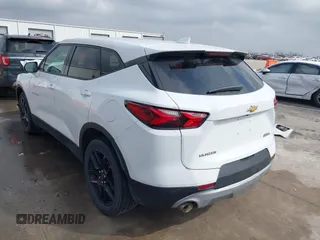 2021 Chevrolet Blazer LT z VIN 3GNKBCRS3MS576373, wystawiony jako IAAI lot #41538823 z przebiegiem 89 181 mil mil oraz . Historia ofert i sprzedaży dostępna na DreamBid. Obrazek 3.