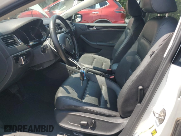 2017 Volkswagen Jetta SEL with VIN 3VWL17AJ2HM211751, listed as a Copart auction lot 61907755 with 64,668 mi miles and Salvage title. Bid and sale history available at DreamBid. Image 7.