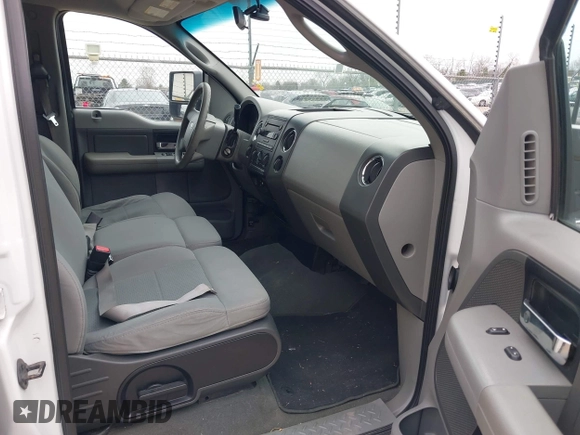 2007 Ford F-150 XLT with VIN 1FTPW14V77FA86651, listed as a IAAI auction lot 42057758 with 192,846 mi miles. Bid and sale history available at carsss.com. Image 5.