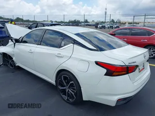 2024 Nissan Altima SR z VIN 1N4BL4CVXRN427304, wystawiony jako IAAI lot #42194928 z przebiegiem 10 679 mil mil oraz . Historia ofert i sprzedaży dostępna na DreamBid. Obrazek 3.