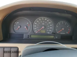 2000 Volvo S70 z VIN YV1LS61J2Y2667079, wystawiony jako Copart lot #69458774 z przebiegiem Nie podano mil oraz Szkody całkowita. Historia ofert i sprzedaży dostępna na DreamBid. Obrazek 9.