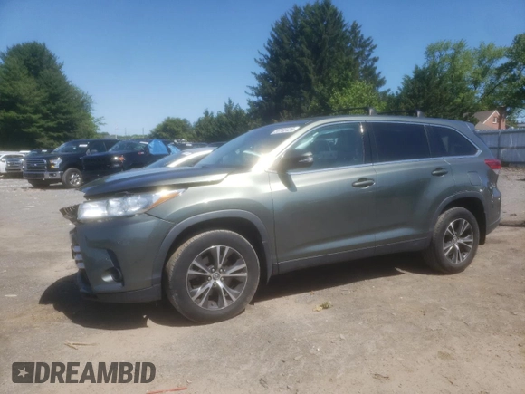 2019 Toyota Highlander LE z VIN 5TDBZRFH1KS937309, wystawiony jako Copart lot #58760425 z przebiegiem 157 659 mil mil oraz Szkoda całkowita • Salvage title. Historia ofert i sprzedaży dostępna na DreamBid. Obrazek 1.