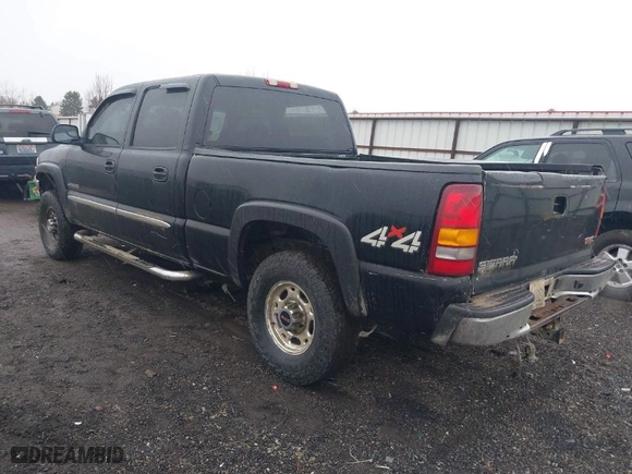 2004 GMC Sierra 2500 Crew Cab SLE with VIN 1GTGK23U24F147720, listed as a IAAI auction lot 41204711 with NaN miles. Bid and sale history available at carsss.com. Image 3.
