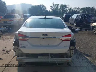 2018 Ford Fusion SE with VIN 3FA6P0HDXJR135927, listed as a IAAI auction lot 42645427 with 107,756 mi miles and . Bid and sale history available at DreamBid. Image 17.