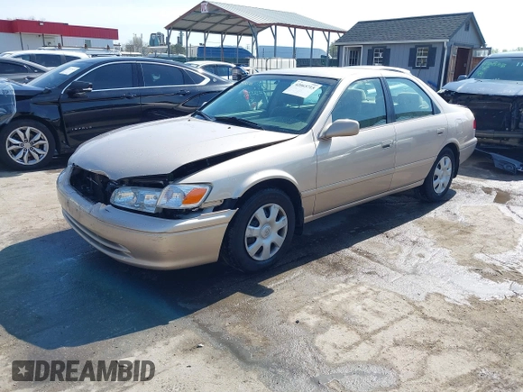 2001 Toyota Camry CE with VIN 4T1BG22K11U114688, listed as a IAAI auction lot 42065715 with 150,181 mi miles. Bid and sale history available at carsss.com. Image 2.