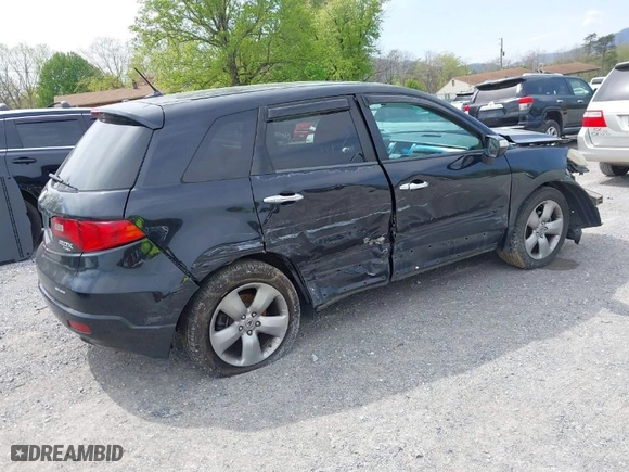2007 Acura RDX Tech Pkg with VIN 5J8TB18507A013978, listed as a IAAI auction lot 42010152 with 197,318 mi miles. Bid and sale history available at carsss.com. Image 4.