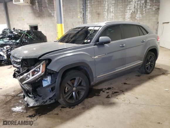 2021 Volkswagen Atlas Cross Sport 3.6L V6 SE w/Technology R-Line with VIN 1V2RE2CA5MC214669, listed as a Copart auction lot 68298123 with 39,820 mi miles. Bid and sale history available at carsss.com. Image 1.