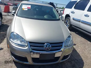 2006 Volkswagen Jetta Sedan 2.5L with VIN 3VWSG71K46M798471, listed as a IAAI auction lot 41982917 with 32,389 mi miles. Bid and sale history available at carsss.com. Image 12.