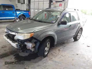 2011 Subaru Forester X z VIN JF2SHABC1BH738281, wystawiony jako IAAI lot #42243507 z przebiegiem 126 576 mil mil oraz . Historia ofert i sprzedaży dostępna na DreamBid. Obrazek 2.