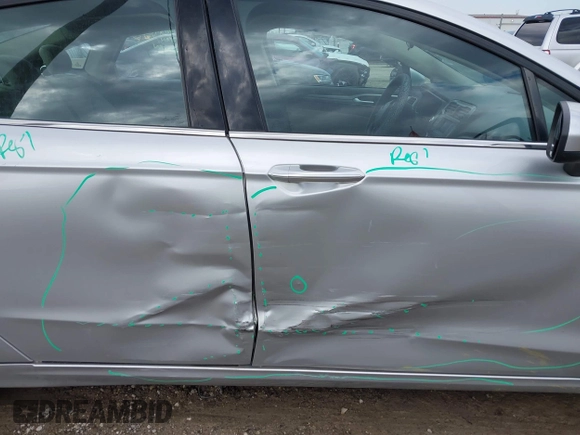 2017 Ford Fusion S with VIN 3FA6P0G7XHR316936, listed as a IAAI auction lot 41888766 with 175,881 mi miles. Bid and sale history available at carsss.com. Image 19.