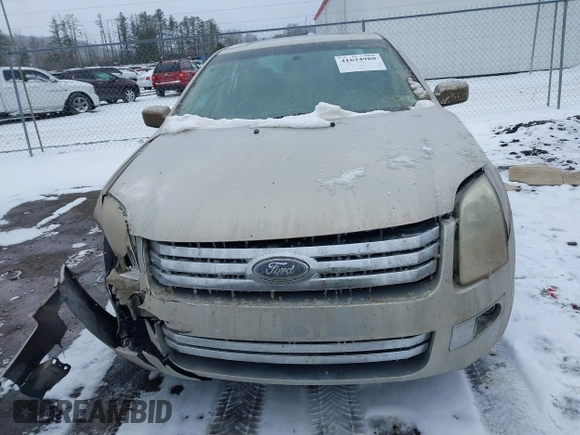 2009 Ford Fusion SEL with VIN 3FAHP08ZX9R107528, listed as a IAAI auction lot 41634988 with 113,352 mi miles. Bid and sale history available at carsss.com. Image 12.