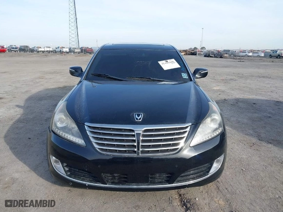 2016 Hyundai Equus Ultimate with VIN KMHGH4JH5GU105733, listed as a IAAI auction lot 41441606 with NaN miles. Bid and sale history available at carsss.com. Image 13.