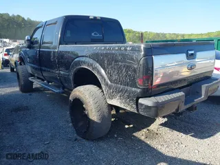 2014 Ford Super Duty F-250 SRW XL with VIN 1FT7W2BT5EEA71043, listed as a IAAI auction lot 42012200 with 204,793 mi miles. Bid and sale history available at carsss.com. Image 3.