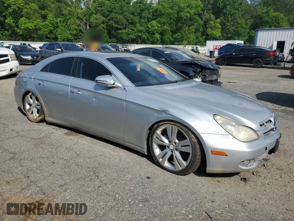 2009 Mercedes-Benz CLS 550 with VIN WDDDJ72X59A151589, listed as a Copart auction lot 55443365 with 184,996 mi miles and Salvage title. Bid and sale history available at DreamBid. Image 4.