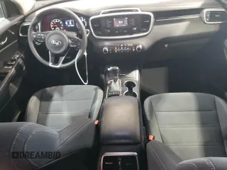 2017 Kia Sorento LX with VIN 5XYPGDA59HG187515, listed as a Copart auction lot 59891955 with 139,565 mi miles and Salvage title. Bid and sale history available at DreamBid. Image 8.