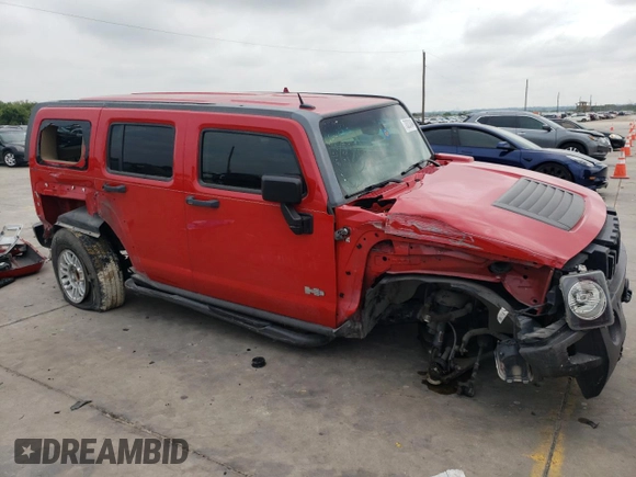 2008 Hummer H3 SUV with VIN 5GTEN13E688138698, listed as a Copart auction lot 70323494 with 0 mi miles and Salvage Title. Bid and sale history available at carsss.com. Image 4.