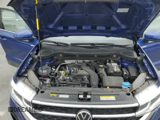 2024 Volkswagen Taos SEL z VIN 3VV4X7B29RM118211, wystawiony jako Copart lot #57760325 z przebiegiem 11 298 mil mil oraz Szkody całkowita. Historia ofert i sprzedaży dostępna na DreamBid. Obrazek 12.