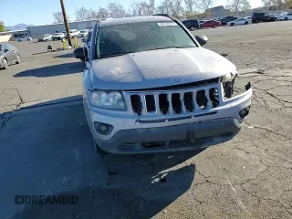 2017 Jeep Compass Sport with VIN 1C4NJCBAXHD155878, listed as a Copart auction lot 88160915 with 94,342 mi miles and Salvage Title. Bid and sale history available at carsss.com. Image 11.