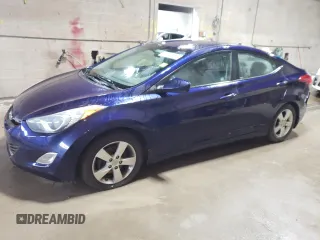 2013 Hyundai Elantra GLS z VIN 5NPDH4AE8DH337424, wystawiony jako Copart lot #54077685 z przebiegiem 86 738 mil mil oraz Czysty tytuł • Clean title. Historia ofert i sprzedaży dostępna na DreamBid. Obrazek 1.