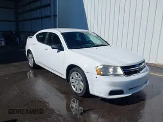 2014 Dodge Avenger SE z VIN 1C3CDZAB8EN126515, wystawiony jako IAAI lot #42314304 z przebiegiem 286 115 mil mil oraz . Historia ofert i sprzedaży dostępna na DreamBid. Obrazek 1.