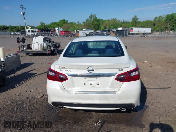 2017 Nissan Altima SV z VIN 1N4AL3AP0HC125959, wystawiony jako IAAI lot #42176500 z przebiegiem 146 838 mil mil oraz . Historia ofert i sprzedaży dostępna na DreamBid. Obrazek 16.
