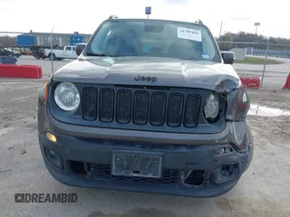 2017 Jeep Renegade Altitude z VIN ZACCJABB7HPE88450, wystawiony jako IAAI lot #41785466 z przebiegiem 119 370 mil mil oraz . Historia ofert i sprzedaży dostępna na DreamBid. Obrazek 6.