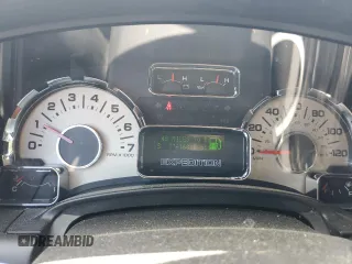 2013 Ford Expedition Limited z VIN 1FMJU2A50DEF11632, wystawiony jako Copart lot #55976345 z przebiegiem 176 168 mil mil oraz Szkoda całkowita • Salvage title. Historia ofert i sprzedaży dostępna na DreamBid. Obrazek 9.