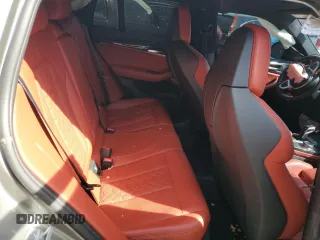 2021 BMW X4 M z VIN 5YMUJ0C04M9F91214, wystawiony jako Copart lot #46075194 z przebiegiem Nie podano mil oraz . Historia ofert i sprzedaży dostępna na DreamBid. Obrazek 10.