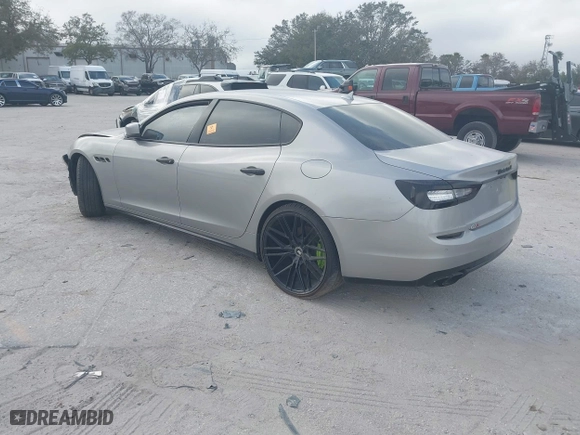 2014 Maserati Quattroporte GTS with VIN ZAM56PPA2E1074982, listed as a IAAI auction lot 41588842 with 1 mi miles. Bid and sale history available at carsss.com. Image 3.