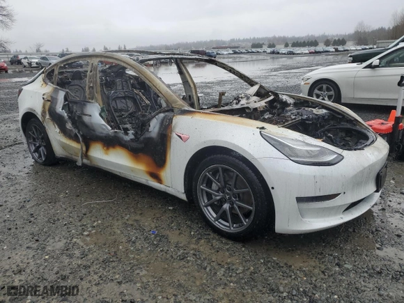 2019 Tesla Model 3 Mid Range with VIN 5YJ3E1EA7KF485215, listed as a Copart auction lot 46924745 with 0 mi miles and Salvage Title. Bid and sale history available at carsss.com. Image 4.