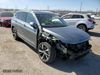 2024 Volkswagen Tiguan SEL R-Line with VIN 3VV4B7AX0RM116455, listed as a Copart auction lot 44221505 with 15,977 mi miles and Salvage Title. Bid and sale history available at carsss.com. Image 11.
