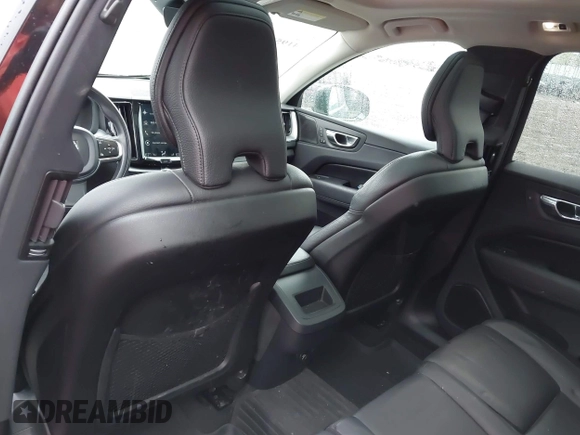 2019 Volvo XC60 Momentum z VIN LYV102RK9KB297120, wystawiony jako IAAI lot #41957299 z przebiegiem 71 402 mil mil oraz . Historia ofert i sprzedaży dostępna na DreamBid. Obrazek 19.