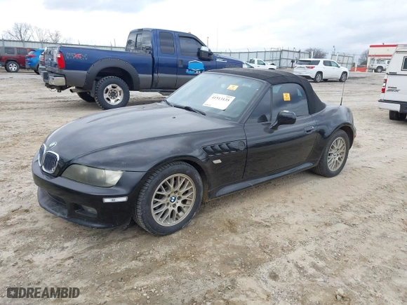 2001 BMW Z3 2.5i with VIN WBACN33491LK46945, listed as a IAAI auction lot 41513135 with 1 mi miles. Bid and sale history available at carsss.com. Image 2.