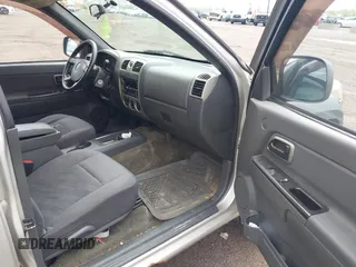 2005 Chevrolet Colorado 1SE LS Z71 with VIN 1GCDS136058243852, listed as a IAAI auction lot 42195131 with 174,805 mi miles and . Bid and sale history available at DreamBid. Image 5.