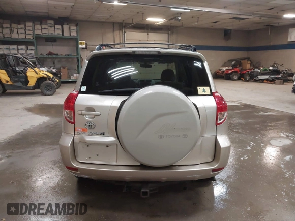 2008 Toyota RAV4 with VIN JTMZD33V286070452, listed as a IAAI auction lot 41793963 with 125,900 mi miles. Bid and sale history available at carsss.com. Image 16.