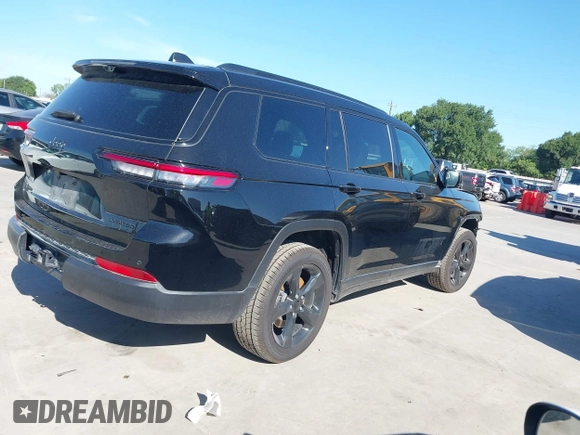2024 Jeep Grand Cherokee Limited with VIN 1C4RJKBG4R8540492, listed as a IAAI auction lot 42241596 with 33,899 mi miles and . Bid and sale history available at DreamBid. Image 4.