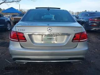 2014 Mercedes-Benz E 350 Luxury with VIN WDDHF8JB2EB043563, listed as a IAAI auction lot 41887276 with 73,003 mi miles and . Bid and sale history available at DreamBid. Image 16.